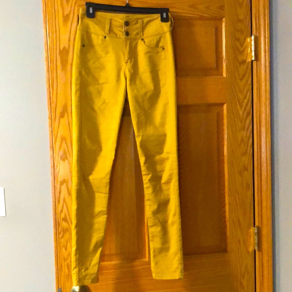 Tinseltown Denim Couture Gold Skinny Jeans 👖